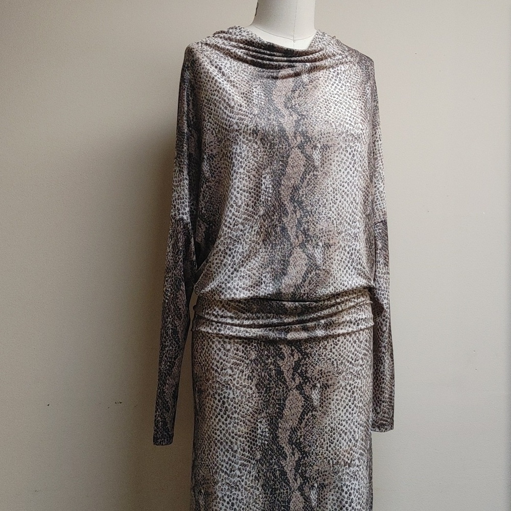 VavaVoom Python Print Maxi Dress - Picture 3 of 13